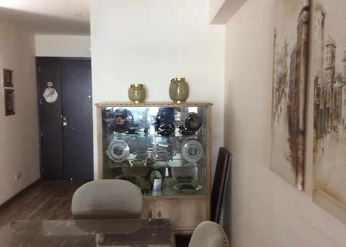 The Central Lejlighed *